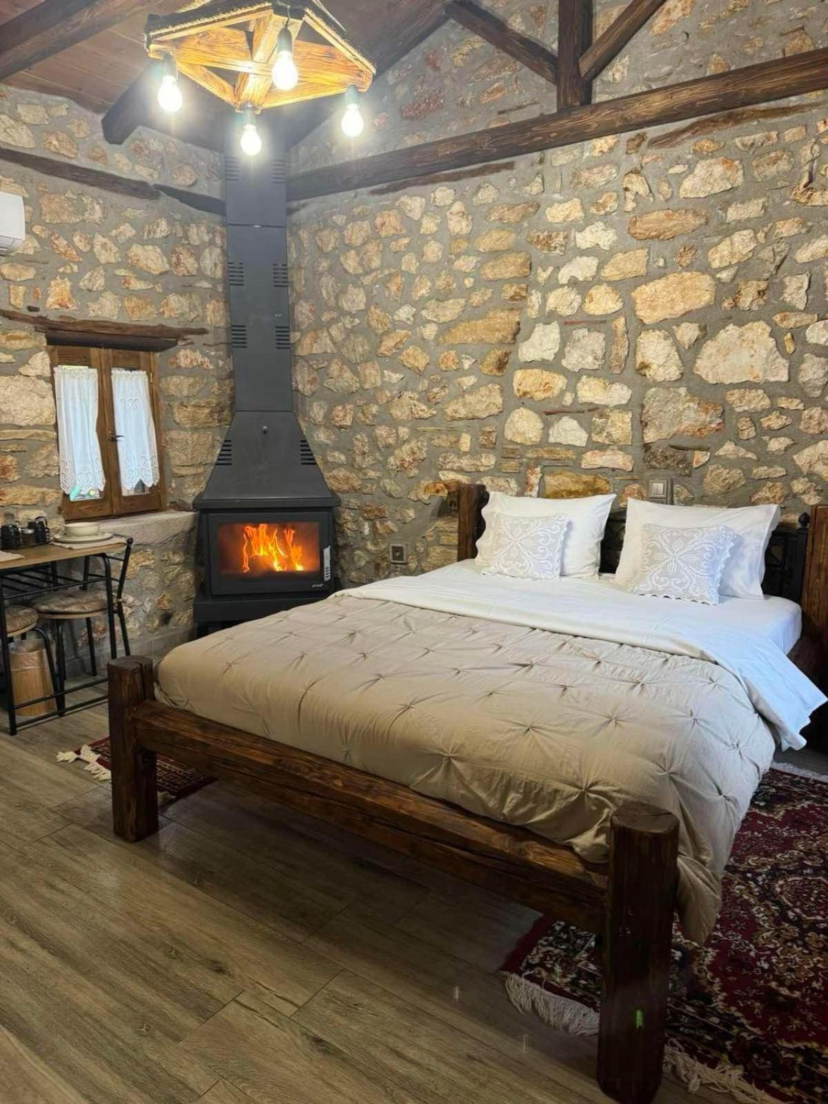 Traditional Stone Guesthouse Agios Ioannis  Esterno foto